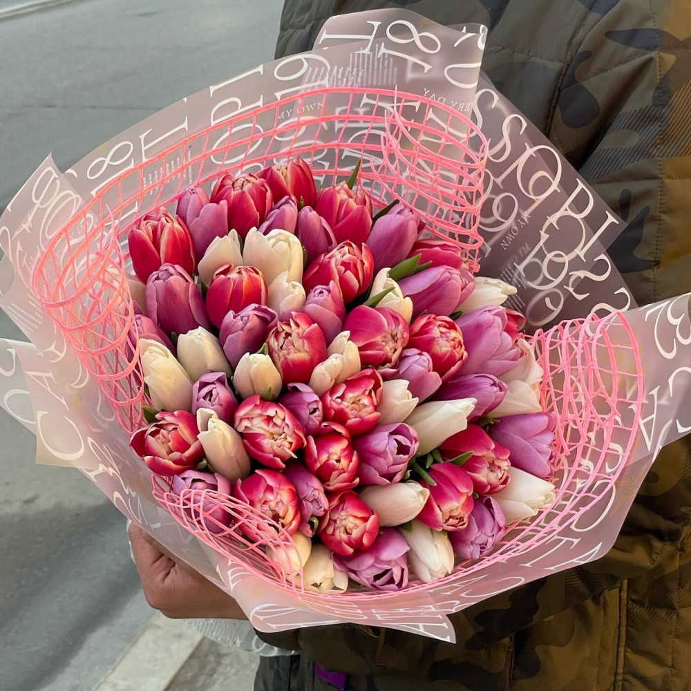 Букет цветов «Букет из 51 тюльпана МИКС»