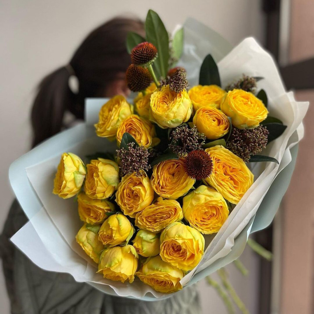 Букет цветов «Желтые пионовидные розы»